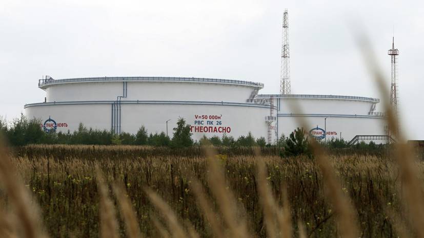 Чистая нефть по «Дружбе» движется в сторону Венгрии и Словакии