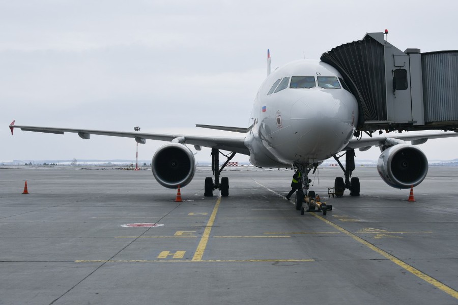 Названа причина возвращения летевшего в Москву самолета Air Astana