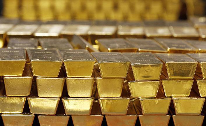 Россия скупает золото: крупные закупки — «плохой знак» для мира во всем мире (Daily Express, Великобритания)