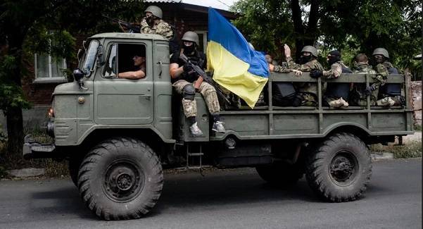 Киев сообщил о пленении на Донбассе восьми украинских военных