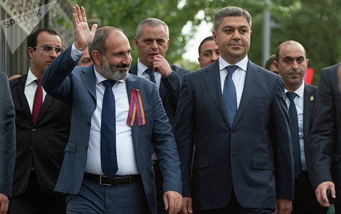 Самый любимый в Армении министр, самый нелюбимый губернатор и снова Пашинян — опрос Gallup