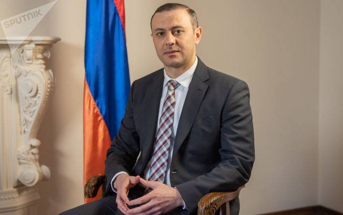 Секретарь Совбеза Армении отправится из США в Россию