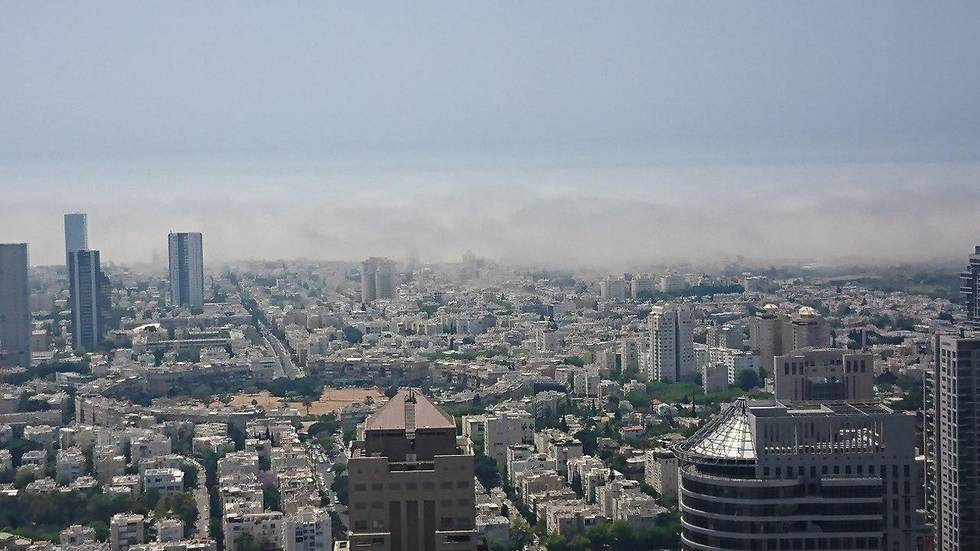 Таинственное облако накрыло Израиль