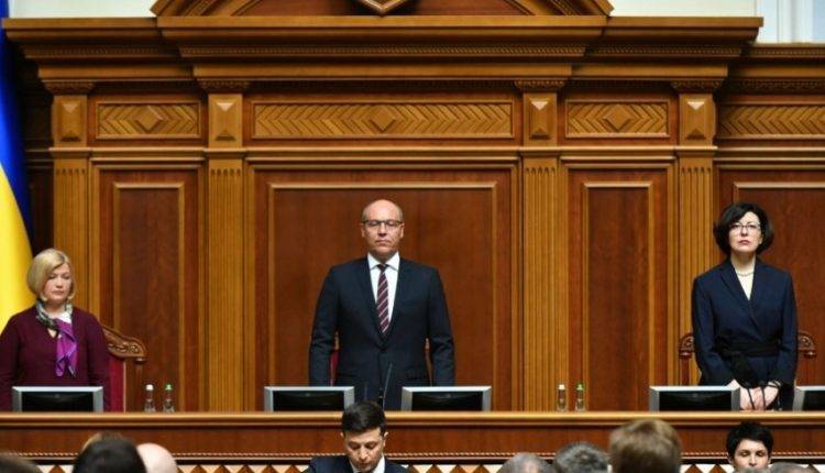 Зеленский скоро подпишет указ о роспуске Рады, выборы пройдут в июле