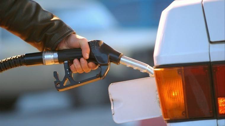 Тревогу о&nbsp;росте цен на&nbsp;бензин в&nbsp;правительстве назвали преждевременной