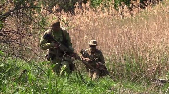 Восемь украинских военных  попали в плен в ДНР
