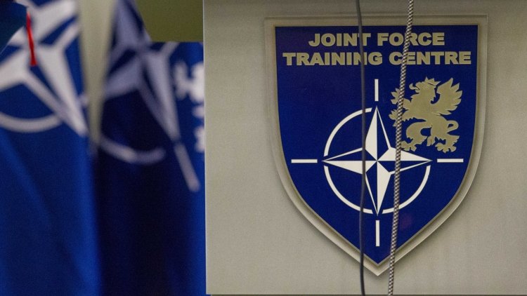 НАТО призывает вывести Россию войска из Крыма