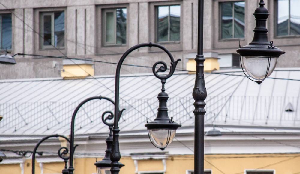 Уличные фонари в Петербурге могут превратить в станции для раздачи сети 5G
