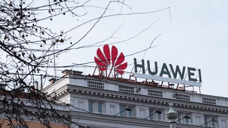 Panasonic опроверг данные о приостановке поставок для Huawei