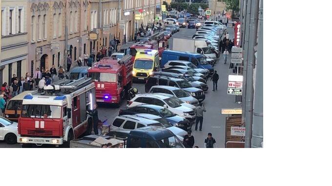 При пожаре в центре Петербурга пострадал человек