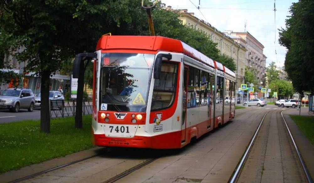 Трамваи изменят маршруты по проспекту Энгельса в воскресенье