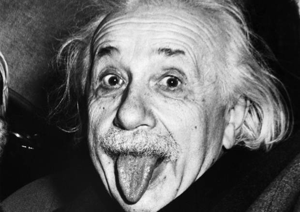 Кому Альберт Эйнштейн показал язык на самом деле | Русская семерка