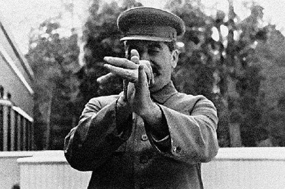 Призрак бродит по России - призрак Сталина