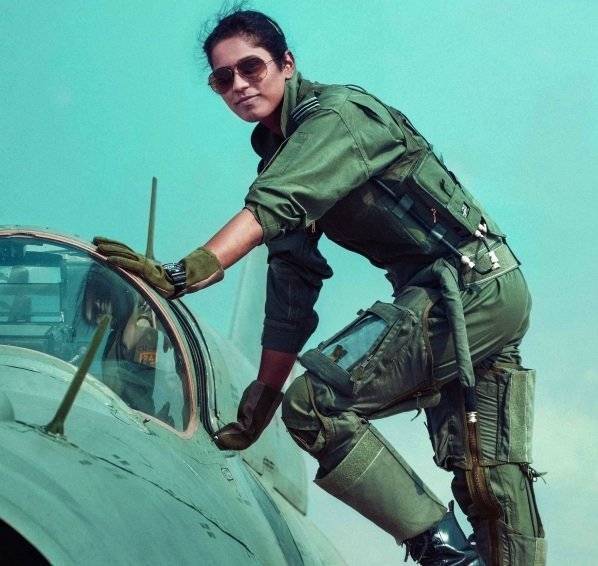 Первая женщина-пилот в Индии допущена к боевым операциям