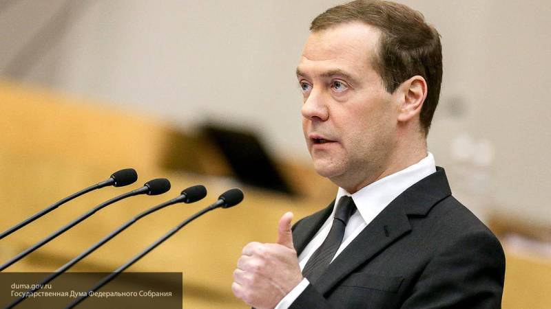 Медведев высказался за новые подходы к сбору статистики в России