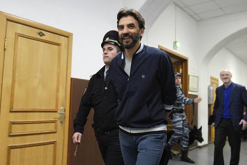 Суд в Москве продлил арест бывшему министру Михаилу Абызову