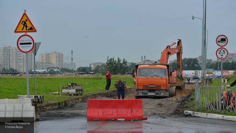 Беглов пообещал решить проблему с ремонтом дорог в Петербурге