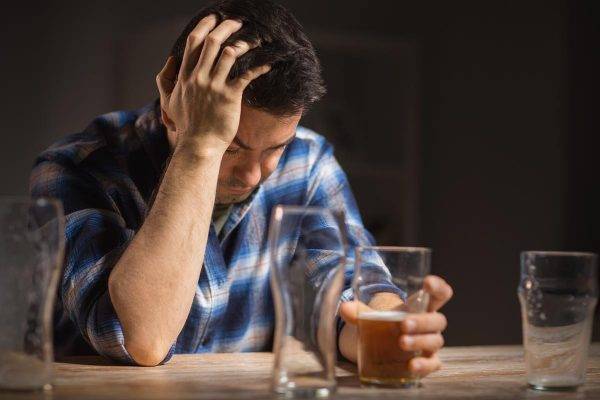 Алкоголик рассказывает, как ему удалось выйти из депрессии и бросить пить