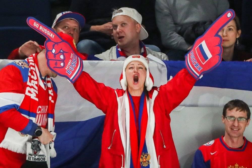 Сборная России вышла в полуфинал чемпионата мира по хоккею, обыграв американцев 4:3