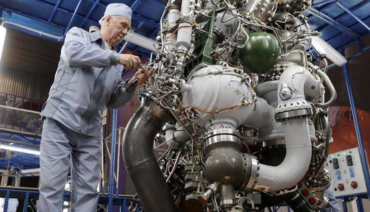Рогозин сообщил о желании ряда стран закупить ракетные двигатели РД-120
