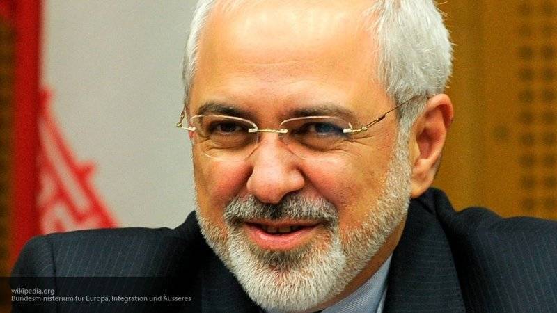 Глава МИД Ирана призвал страны мира противодействовать санкциям США