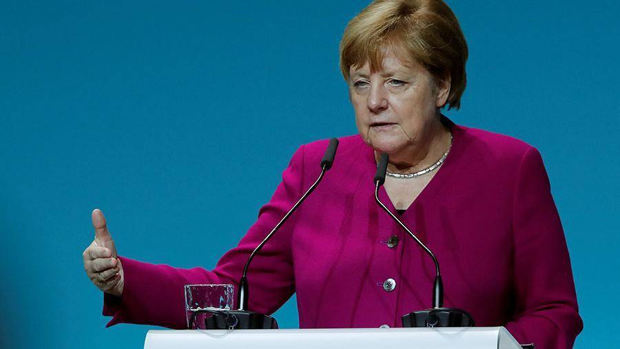 Меркель предлагала временный выход Греции из еврозоны