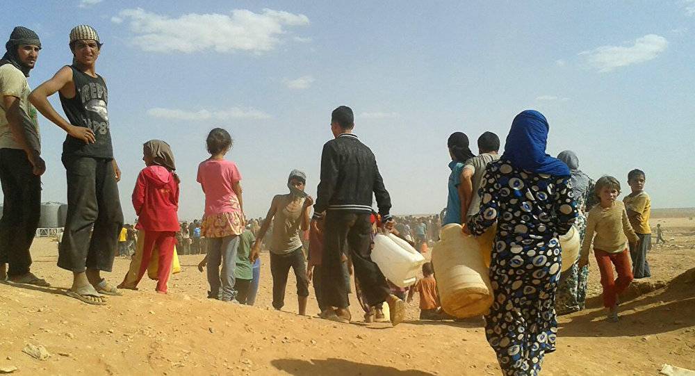 Около 400 беженцев покинули сирийский лагерь «Эр-Рукбан»