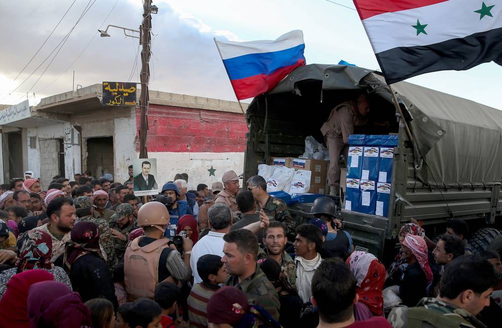 Российские военные доставили гумпомощь в Сирию. 24 мая