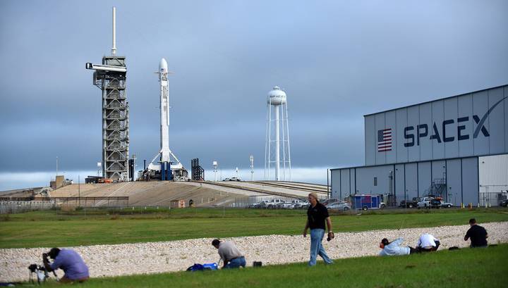 Ракета-носитель Falcon 9 успешно вывела на орбиту 60 мини-спутников