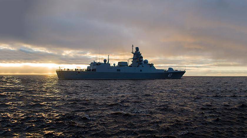 "Адмирала Горшкова" преследуют эсминцы США