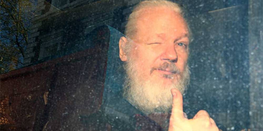 Основателя WikiLeaks могут отправить в тюрьму на десятки лет