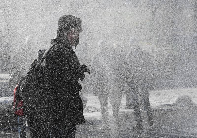 Видео сильнейших снегопадов, бушующих в российских регионах