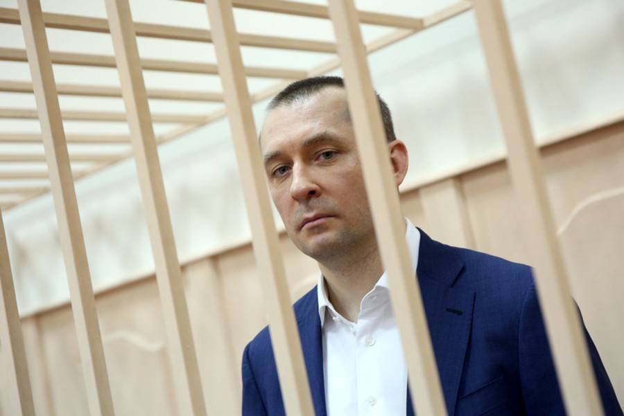 Приговор экс-полковнику МВД Дмитрию Захарченко огласят 10 июня