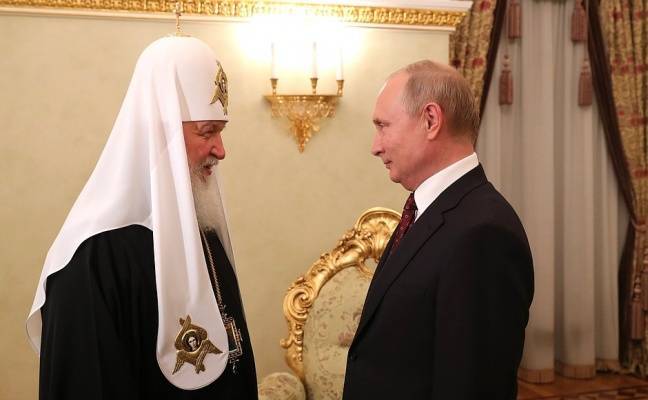 Путин поблагодарил патриарха Кирилла за его вклад в укрепление России