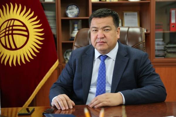Министры экономики и сельского хозяйства Киргизии подали в отставку