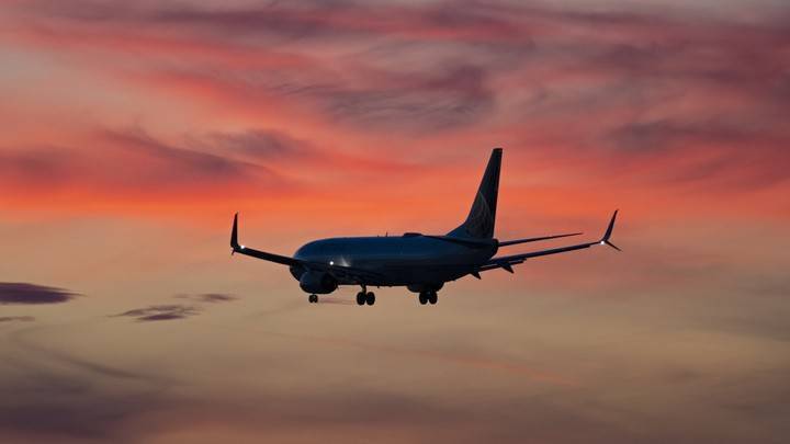 "Boeing тратит очень большие деньги": В США сумбурно объяснили допуск 737 MAX 8 к полетам в июне