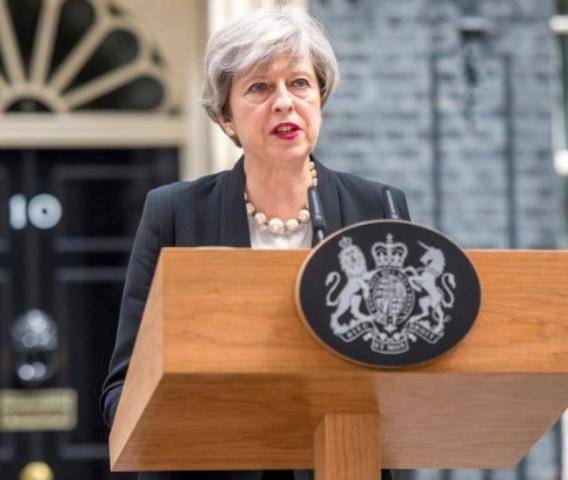 Премьер-министр Великобритании Тереза Мэй объявила об уходе в отставку