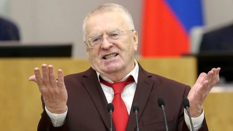 Жириновский призвал не наказывать выпускников за «БДСМ-флешмоб»