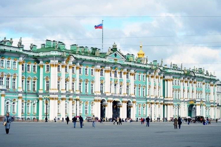 Фестиваль «Классика на Дворцовой» ограничит движение транспорта в Петербурге