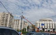 В центре Киева установили эмблему НАТО