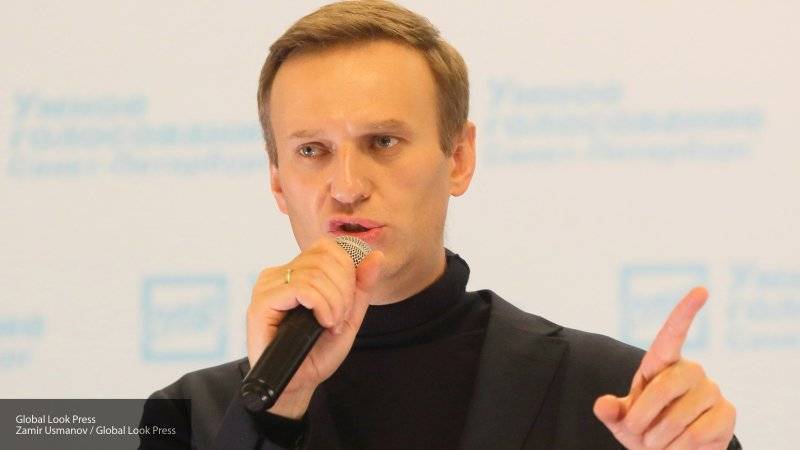 "НТВ" выпустил расследование о "маленьких" доходах и большой лжи Навального и Волкова