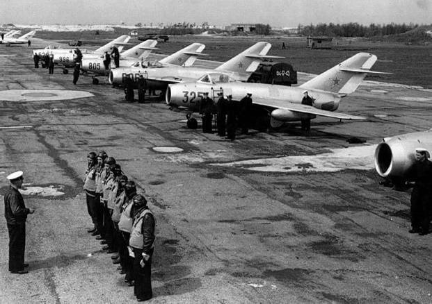 «Черный четверг для Американских ВВС»: как в 1951 года советские летчики за один день сбили в Корее 14 самолетов США | Русская семерка