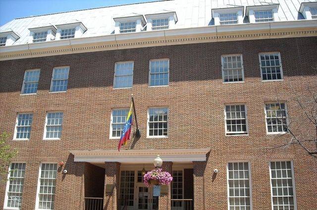 Здание посольства Венесуэлы в США оборудуют видеокамерами