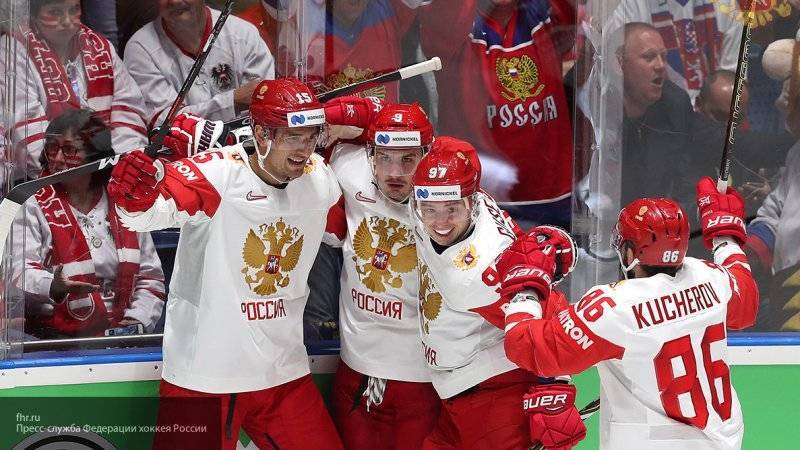 Жириновский пожелал российским хоккеистам дойти до финала и "разгромить чехов"
