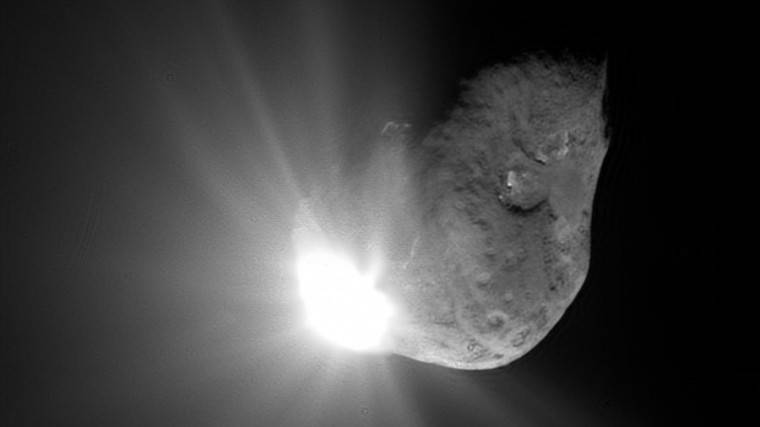 Потенциально опасный двойной астероид в&nbsp;форме алмаза приближается к&nbsp;Земле