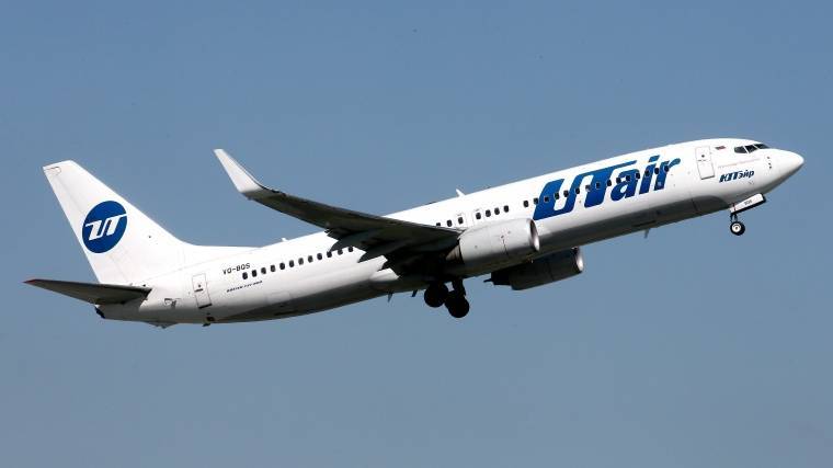 Boeing&nbsp;— 737 авиакомпании Utair уже два часа кружит над аэропортом вылета
