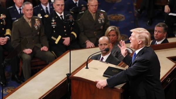 Отставные генералы США предупредили Трампа о последствиях войны с Ираном