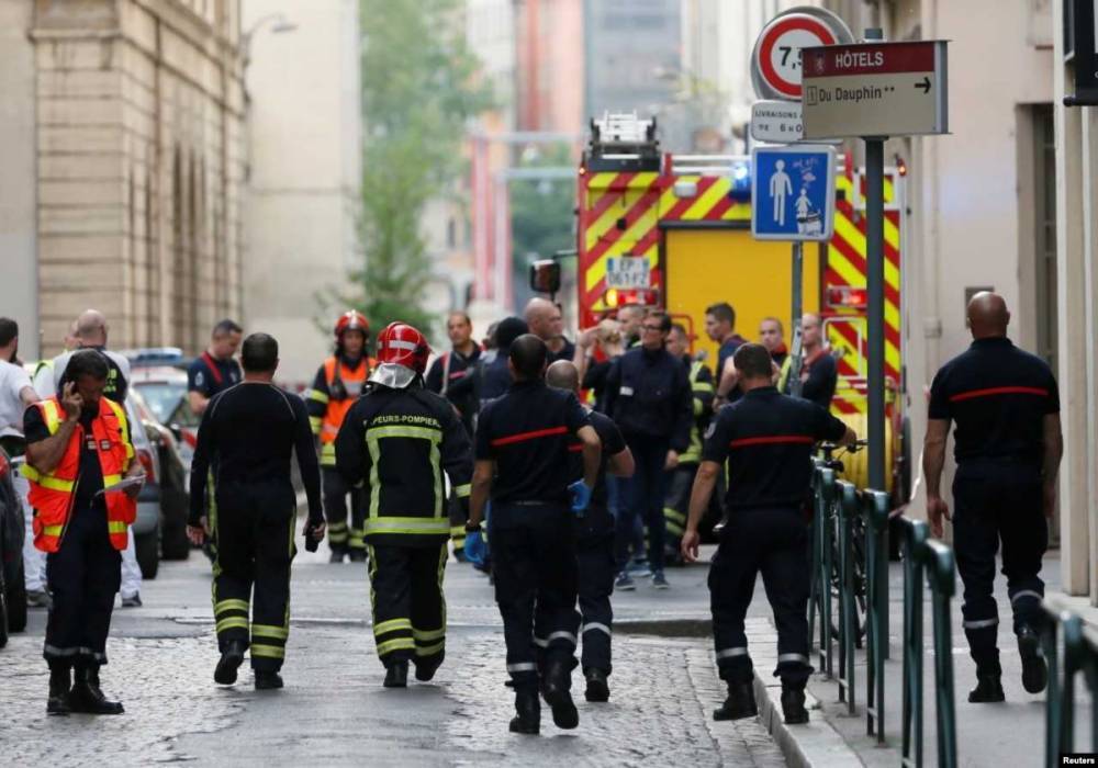Во Франции продолжается розыск человека, взорвавшего бомбу в Лионе
