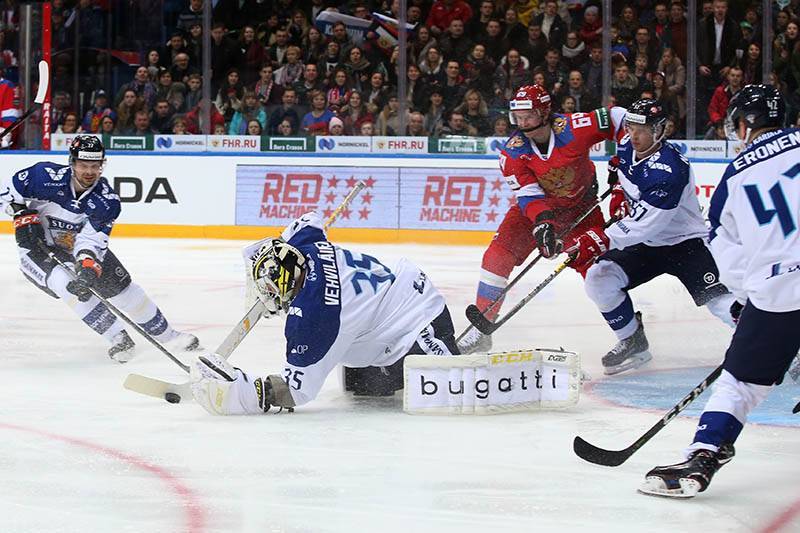 Россия сенсационно проиграла в полуфинале чемпионата мира по хоккею