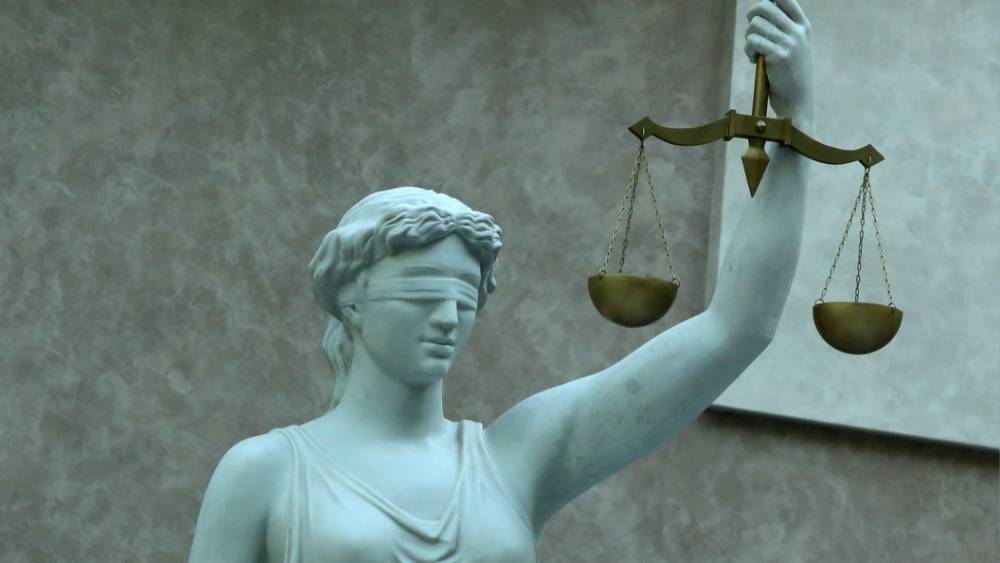 Госдуме предложили упростить защиту чести и достоинства человека в суде